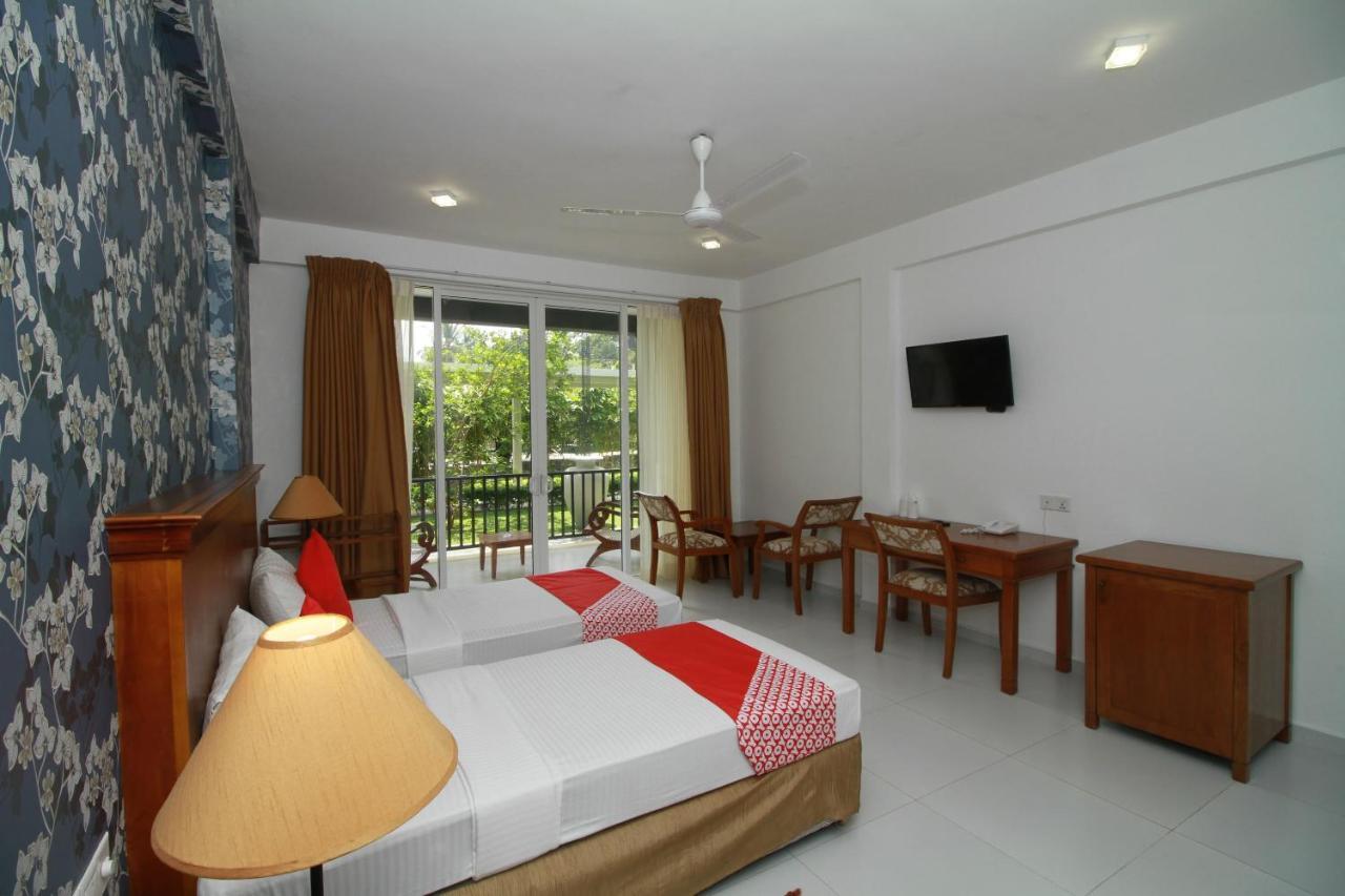 Garden Beach Hotel Калутара Екстериор снимка